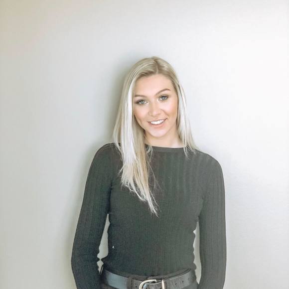 Meet your Posher, Taylor - Picture 1 of 1